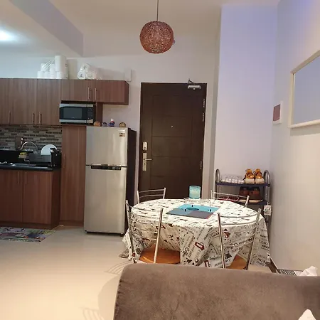 Condo near Robinsons Mall Magnolia